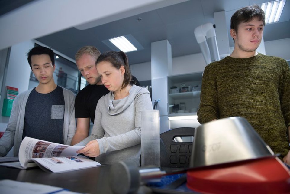 เรียนป.เอกฟรี ได้ทั้งดีกรีและเงินเดือน!